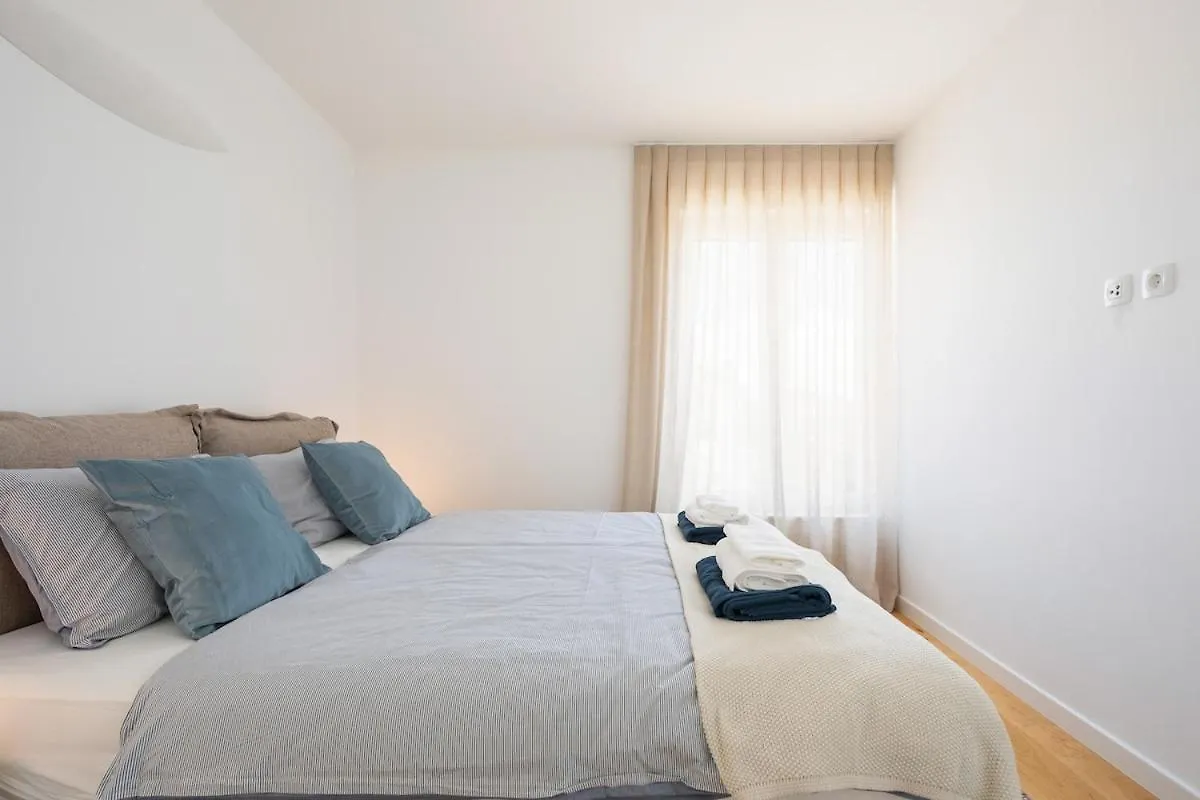 B & M Apartments Novigrad Istria